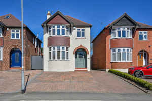 Photo 1- click for photo gallery